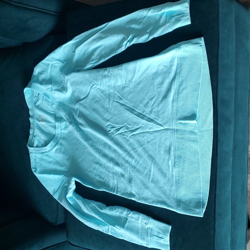 Light teal terry cloth active top